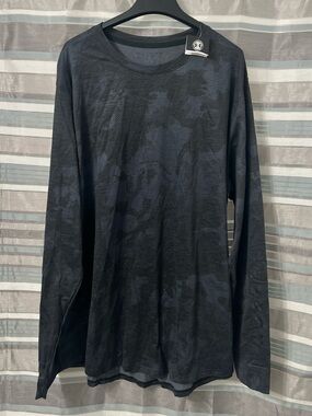 Under Armour Men's UA Sportstyle Long Sleeve Camo Graphic Performance Shirt